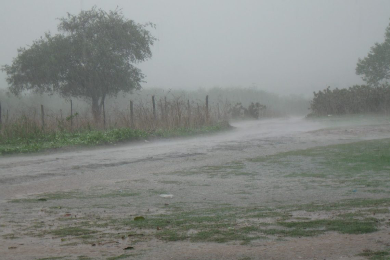 Inmet renova alerta de chuvas intensas para 37 cidades da Paraíba