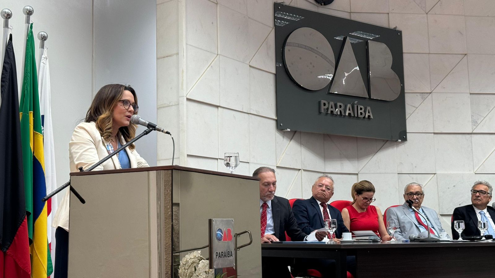 Advogada Anna Carla Lopes lidera eleição para o quinto constitucional da OAB-PB e se torna a primeira mulher da seccional a conquistar tal posição