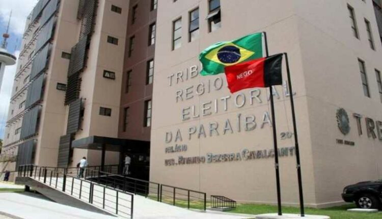 Por unanimidade, TJPB escolhe advogada Larissa Bonates para compor lista do TRE na categoria jurista