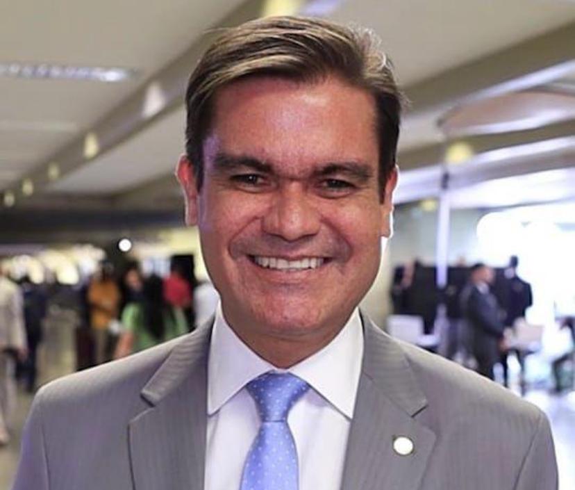 Mersinho Lucena celebra entrega de ambulâncias do Samu para a Paraíba