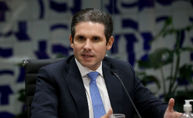 Após prisão de Zambelli na Itália, Hugo Motta diz que Câmara já tomou medidas para cassação da parlamentar