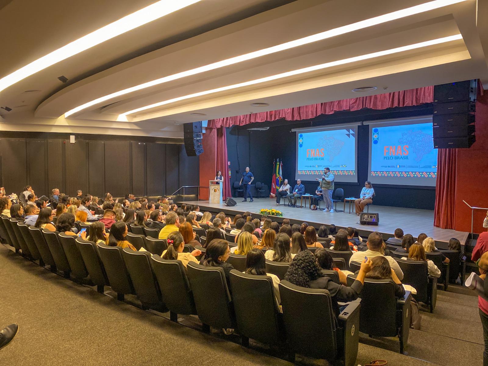 Conde participa do “FNAS pelo Brasil” e reforça compromisso com fortalecimento do SUAS