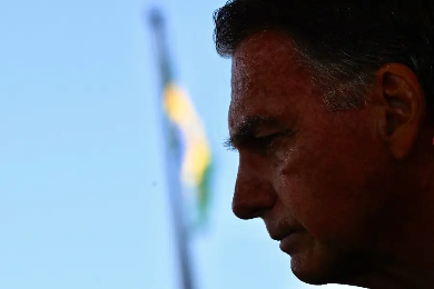 Zanin marca datas para julgamento de Bolsonaro por tentativa de golpe