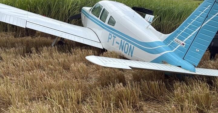Avião que transportava prefeito Cícero Lucena sofre pane e faz pouso de emergência