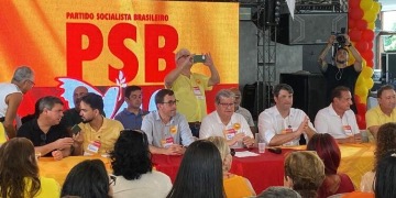 João Azevêdo é oficializado presidente do PSB na Paraíba