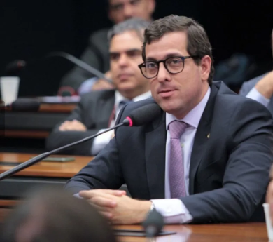 Um dia após oficialização de João, Gervásio pede para sair da direção do PSB