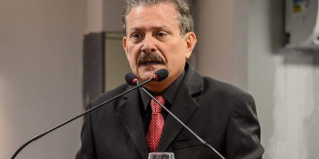 Tião Gomes destaca papel decisivo de Adriano Galdino na sucessão estadual de 2026