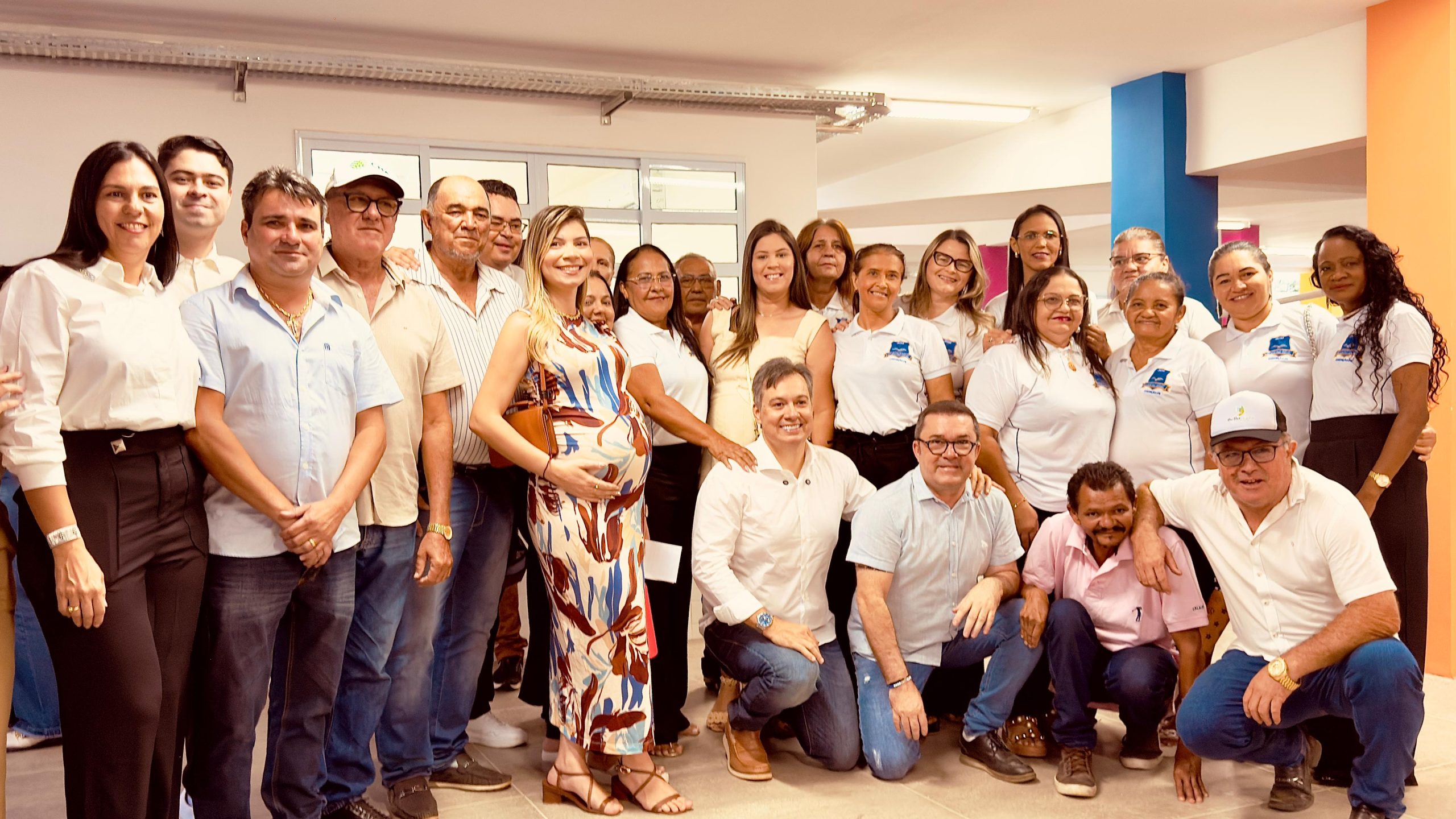 Ao lado do governador em exercício Lucas Ribeiro, Júnior Araújo celebra entrega de nova escola em Conceição, no Vale do Piancó