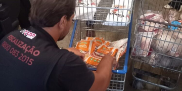 Procon-JP apreende mais de 4,2 mil produtos irregulares entre artigos infantis e alimentos