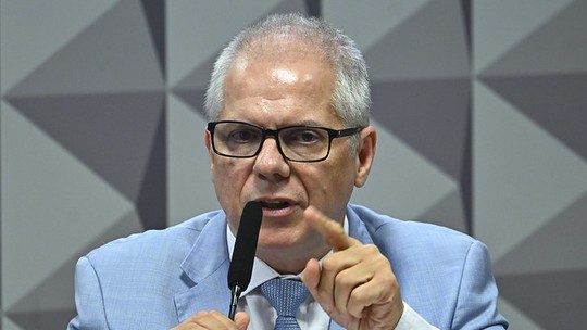 Investigações apontam que ex-presidente do INSS recebia R$ 250 mil mensais no esquema de desvios de pensões