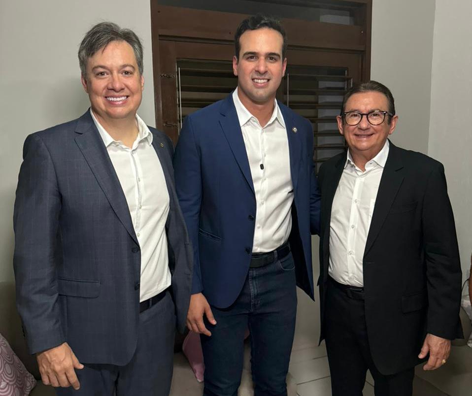 Em Coremas, deputado Júnior Araújo recebe título de cidadão e reforça compromisso com o Sertão: “Coremas agora faz parte de mim ainda mais”