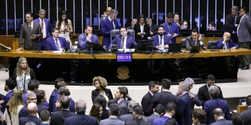 Congresso aprova LDO com superávit de R$ 34 bilhões em 2026