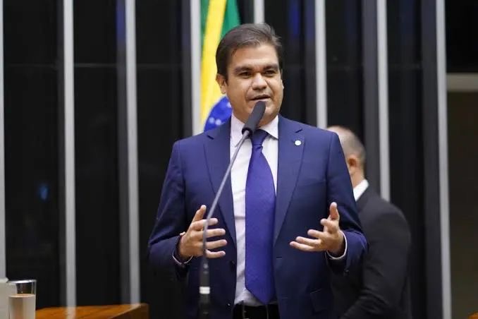 Mersinho Lucena defende debate sobre a PEC 38/2025 e a modernização do serviço público
