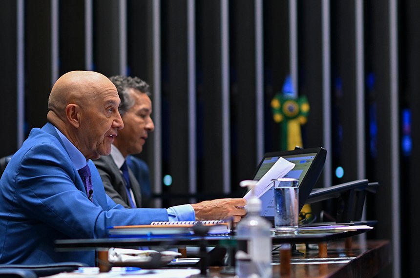 É preciso garantir a permanência dos alunos nas escolas — Senado Notícias É preciso garantir a permanência dos alunos nas escolas — Senado Notícias