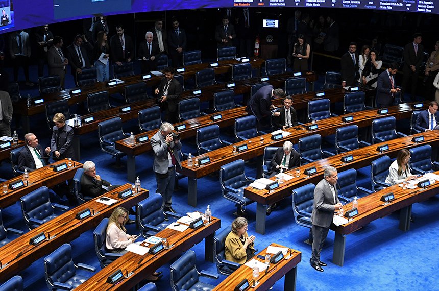 Projeto sobre seguro rural tramitará em regime de urgência no Senado — Senado Notícias Projeto sobre seguro rural tramitará em regime de urgência no Senado — Senado Notícias