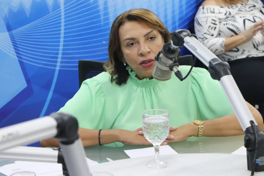 Cida revela reunião para definir quem substituirá Anastácio nas eleições