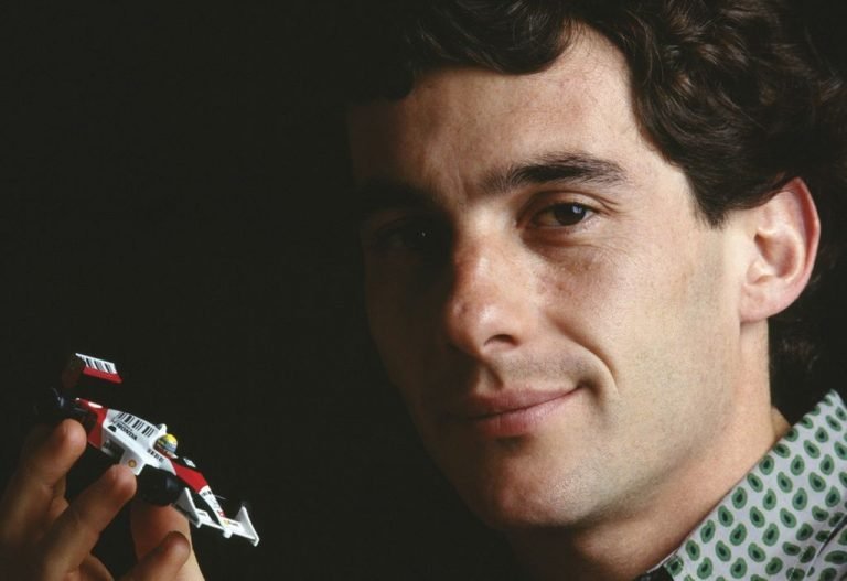 Lei reconhece Ayrton Senna como Herói da Pátria – Notícias