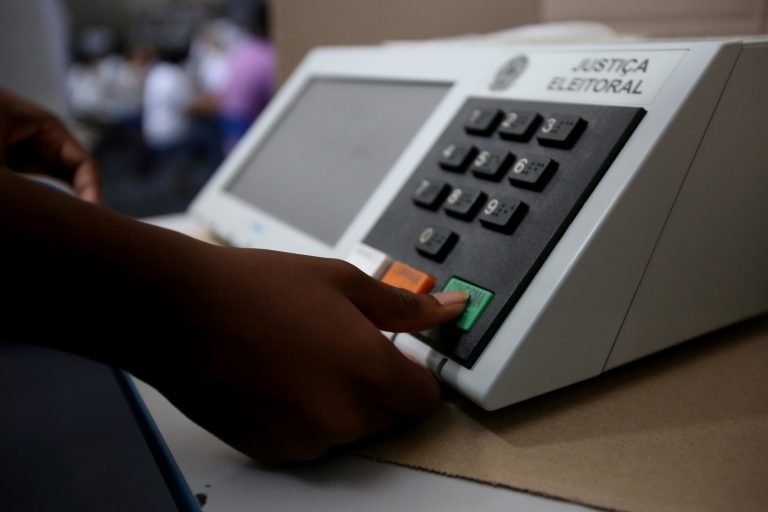 Retrospectiva: deputados aprovaram minirreforma eleitoral no primeiro semestre deste ano – Notícias