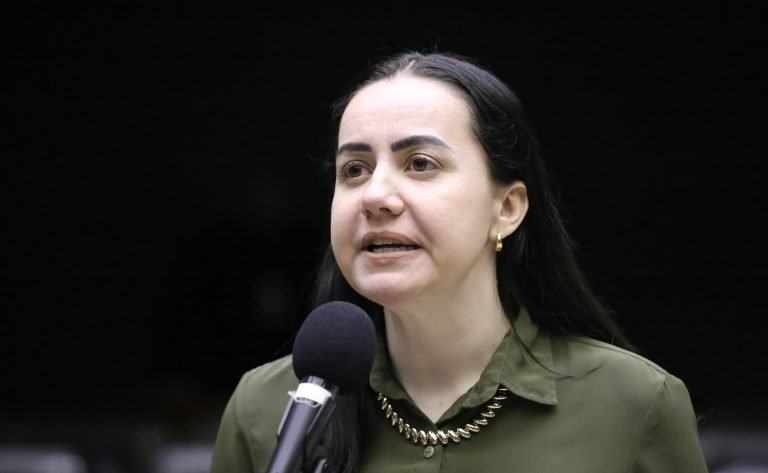 Comissão aprova treinamento para prevenir violência contra estudantes com deficiência – Notícias