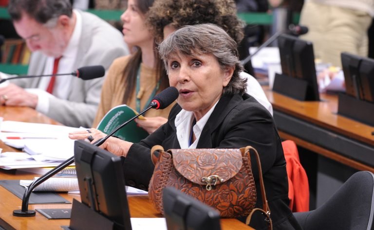 Comissão aprova criação de serviço nacional de acolhimento para mulheres vítimas de violência – Notícias Comissão aprova criação de serviço nacional de acolhimento para mulheres vítimas de violência – Notícias