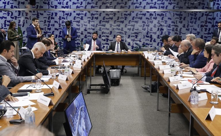 Líderes adiam votação de projeto sobre misoginia por falta de consenso – Notícias
