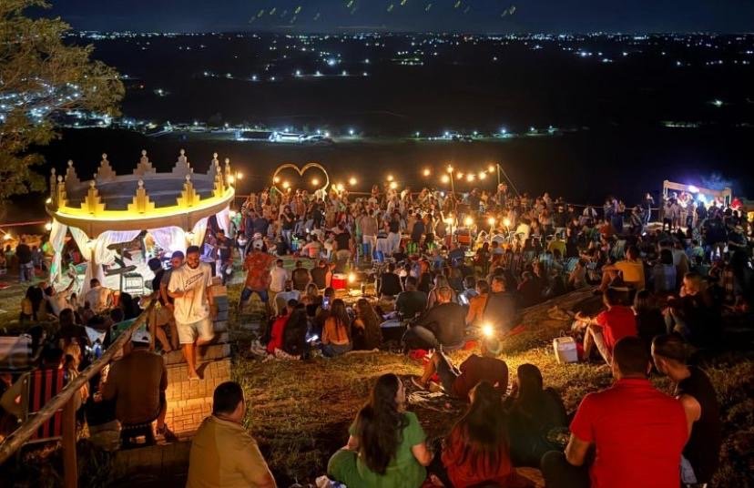 Chalés Mirante da Serra iniciam temporada de luaus no próximo sábado