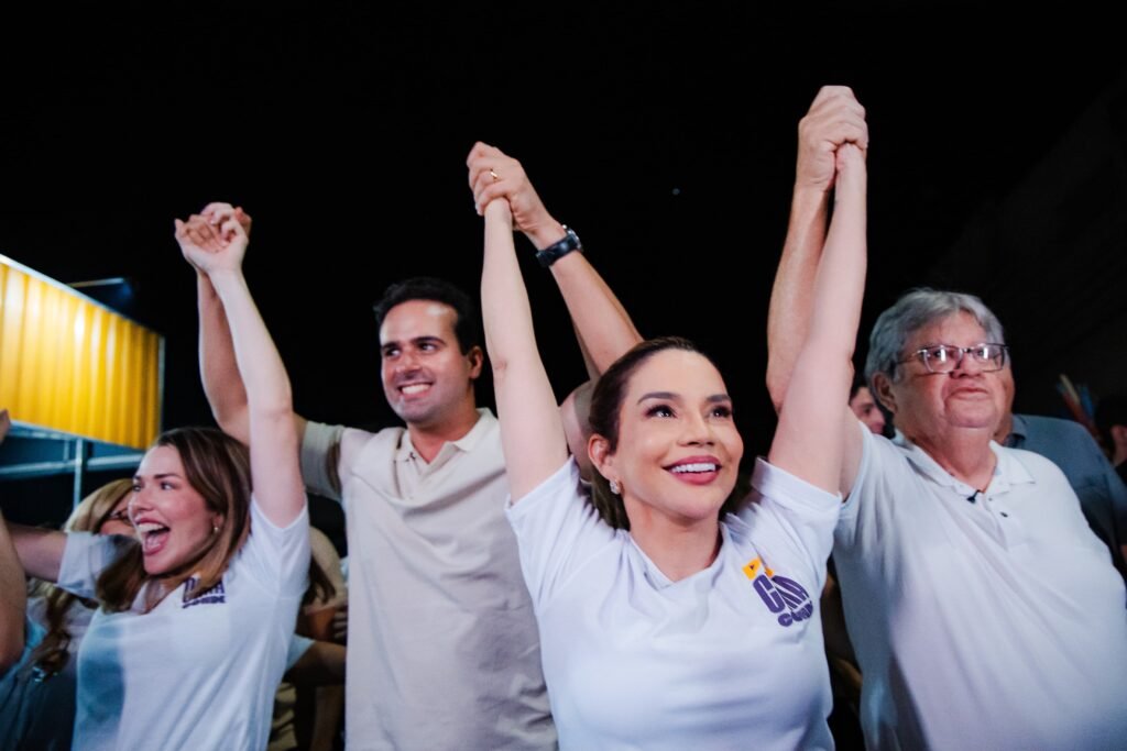 Karla Pimentel reúne multidão e dá largada ao movimento ‘Pra Cima Paraíba’ no Litoral Sul