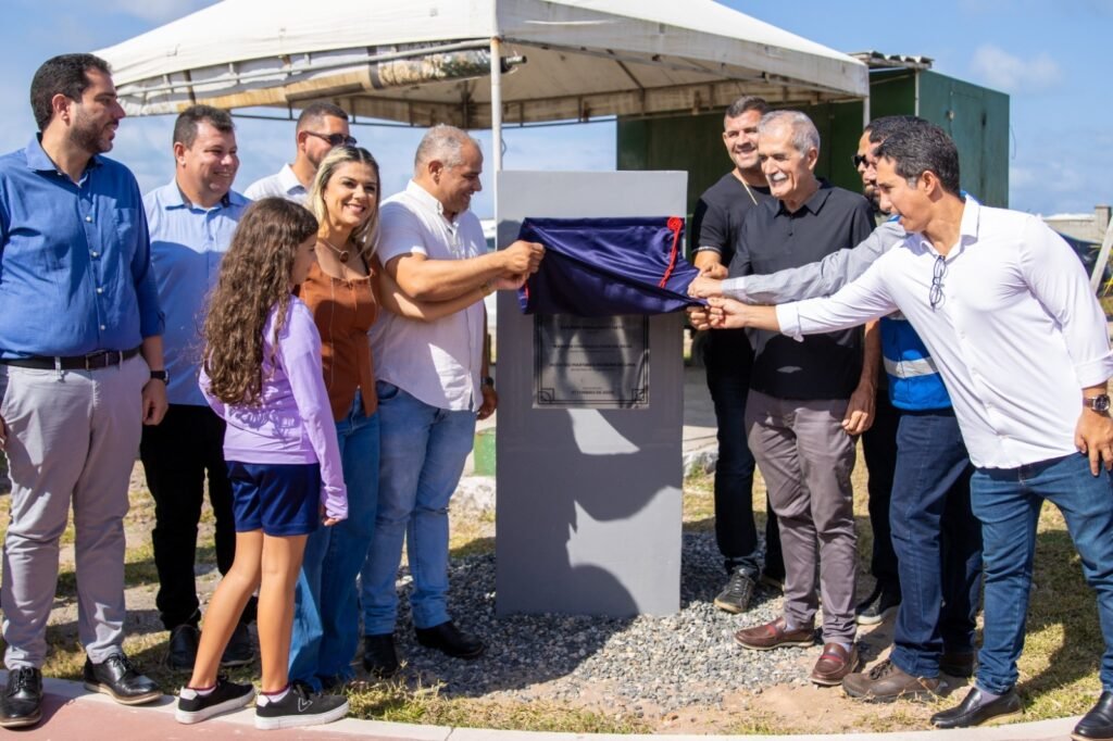 Prefeitura de Cabedelo entrega urbanização do calçadão da Rua Jair Cunha Cavalcante, no Jacaré