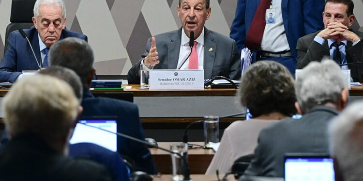 CCJ do Senado aprova PEC que reduz jornada e acaba com escala 6×1