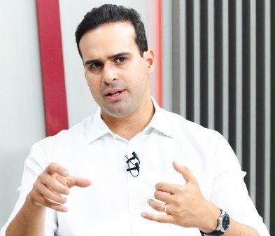 Lucas mira 100% das crianças alfabetizadas na idade certa e propõe reforçar ensino em matemática e português Lucas mira 100% das crianças alfabetizadas na idade certa e propõe reforçar ensino em matemática e português