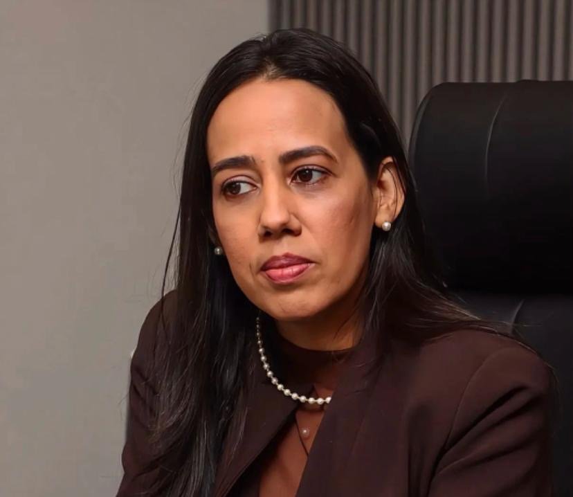 Jullyanna Viegas assume presidência da OAB-PB e faz história como primeira mulher negra a comandar a Instituição