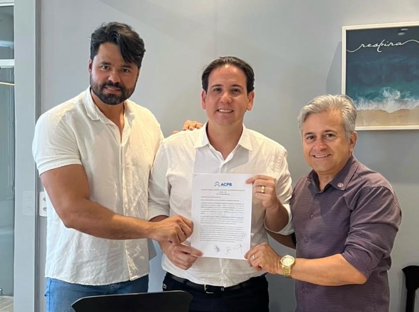 André Amaral Filho reassume presidência da Associação Comercial da Paraíba