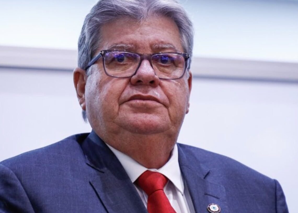 João Azevêdo admite aceitar convite para ser ministro no governo Lula 4