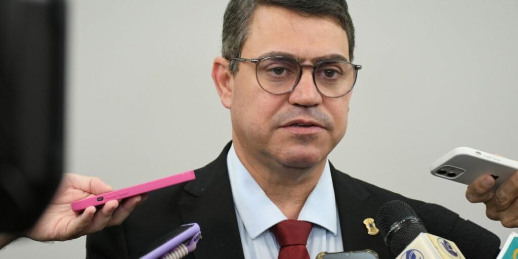 Dinho Dowsley anuncia decisão do TSE favorável à sua candidatura a deputado estadual