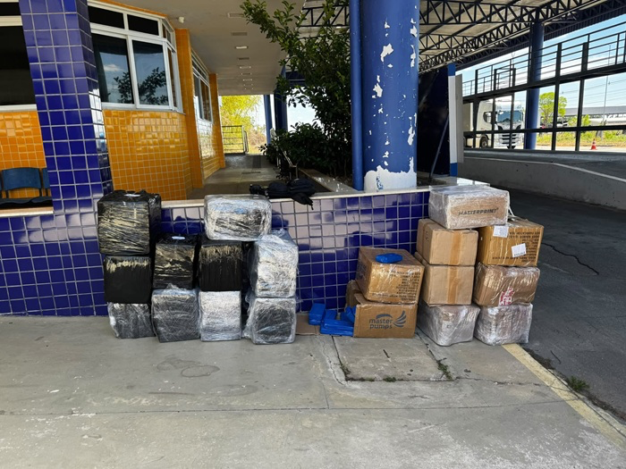 Caminhoneiro paraibano é preso com mais de meia tonelada de d
