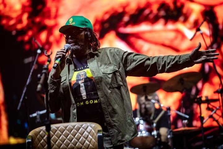 Edson Gomes comanda a Turnê do Reggae JP em noite de celebração ao reggae no Clube Cabo Branco dia 31 de outubro